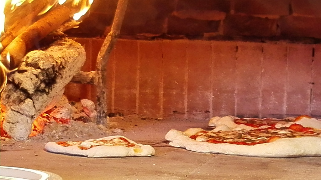 Pizze di Carlo, Loch e la mia in forno a legna